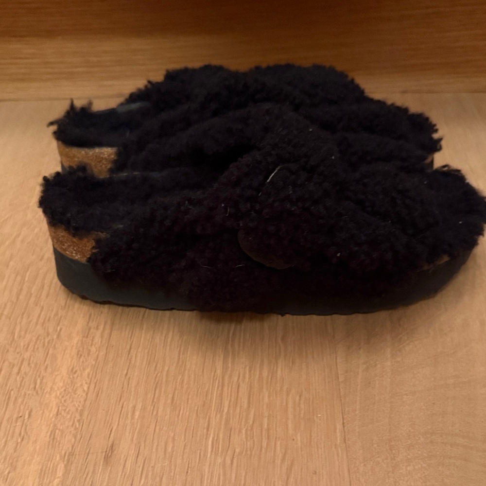 Birkenstock Black Fuzzy Arizona